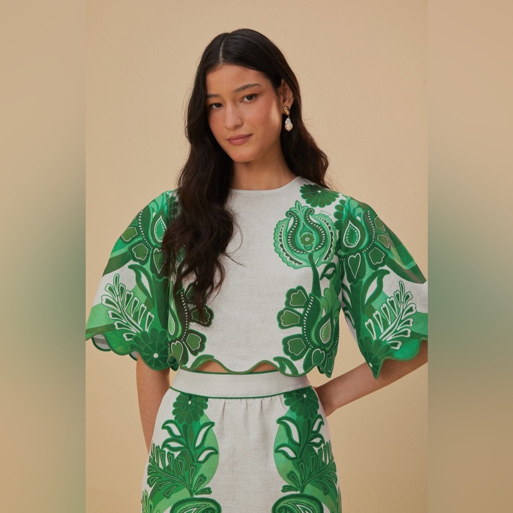 FARM Rio Green and White Floral Crop Top